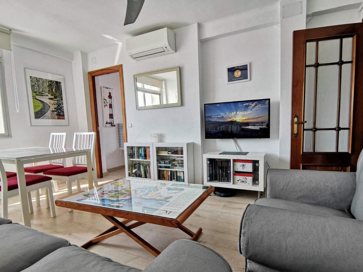 Apartamento Torre Del Carmen Málaga Exterior foto