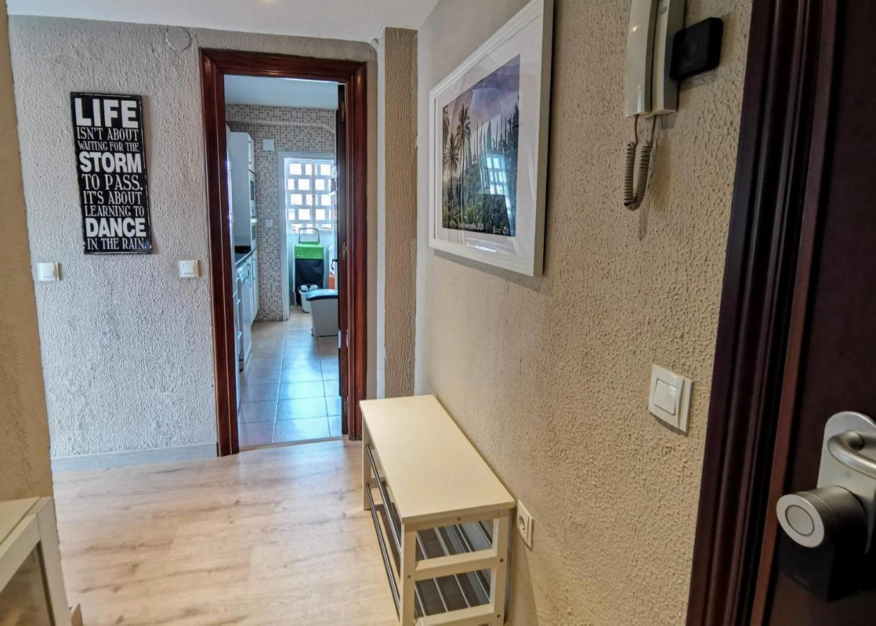 Apartamento Torre Del Carmen Málaga Exterior foto