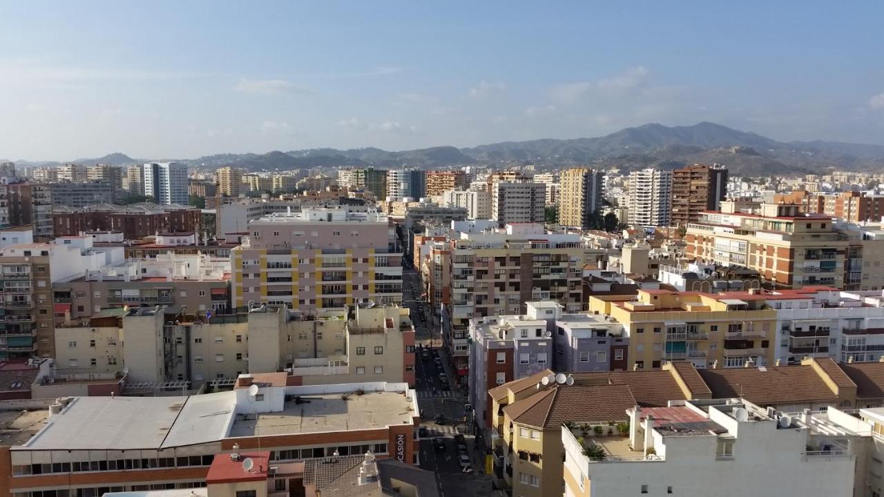 Apartamento Torre Del Carmen Málaga Exterior foto