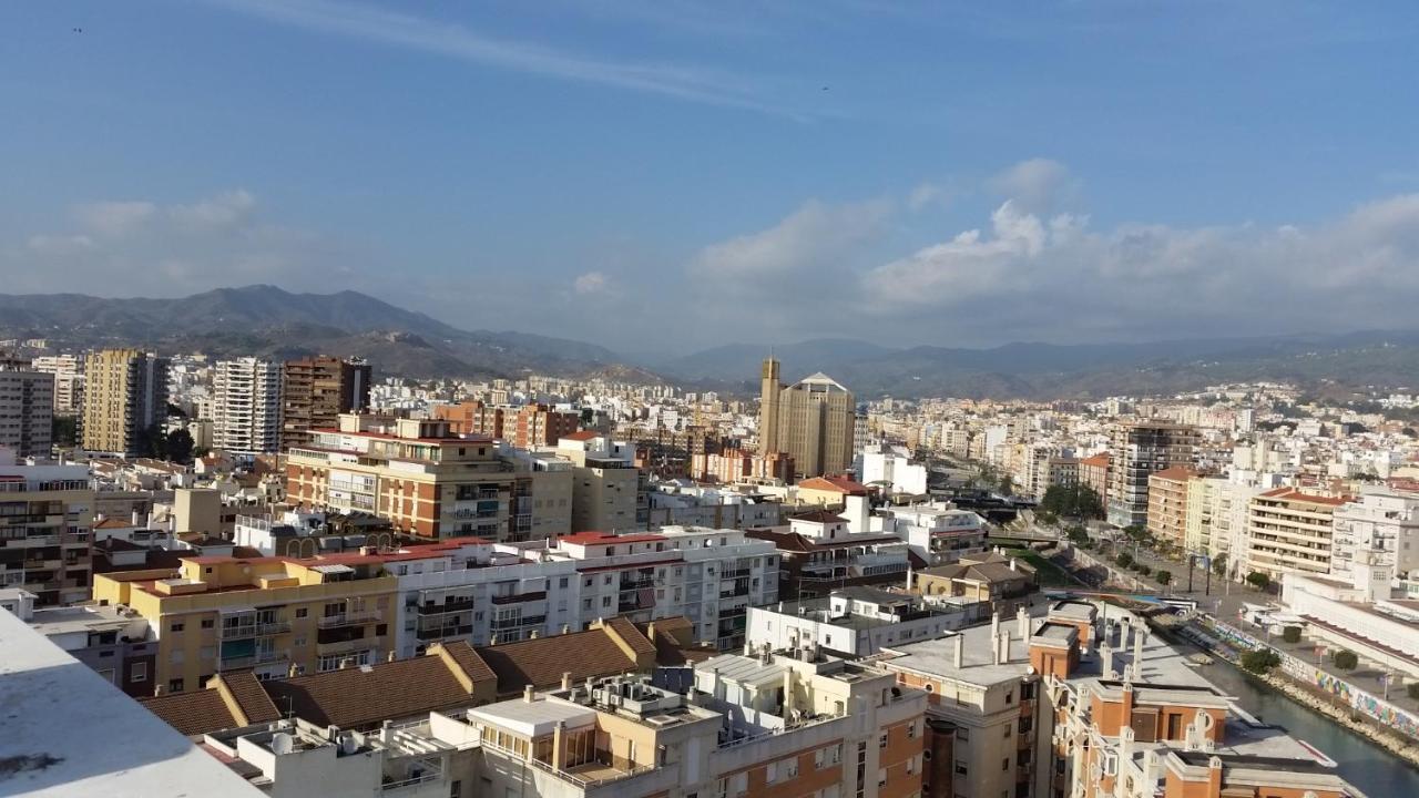 Apartamento Torre Del Carmen Málaga Exterior foto