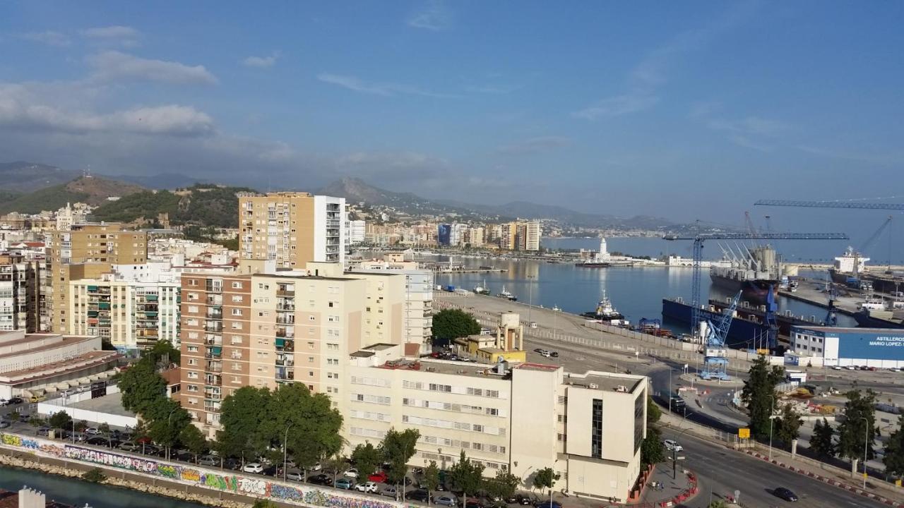 Apartamento Torre Del Carmen Málaga Exterior foto